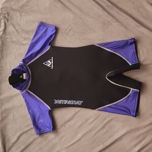 Stingray aqua sphere youth size extra large wetsuit